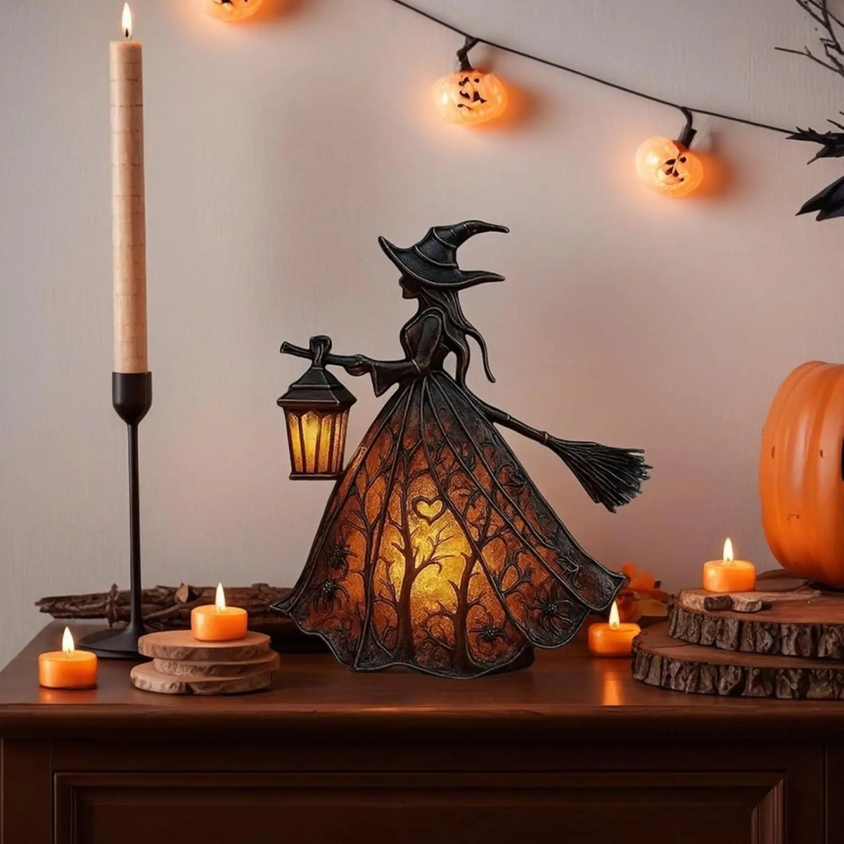 🧙♀️ Čarodějnická lampa – děsivá gotická lucernová dekorace, unikátní stolní lampa jako ozdoba, noční světlo s nožičkami, vhodné do domácnosti, na verandu, do kanceláře i na výzdobu oslav.