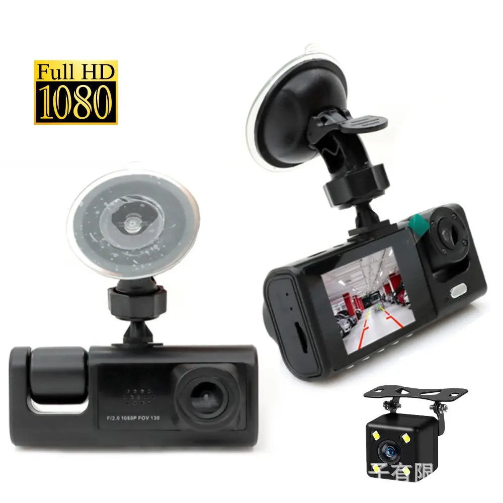 Nahrávejte v HD 1080p rozlišení zevnitř vozu pomocí couvací kamery.