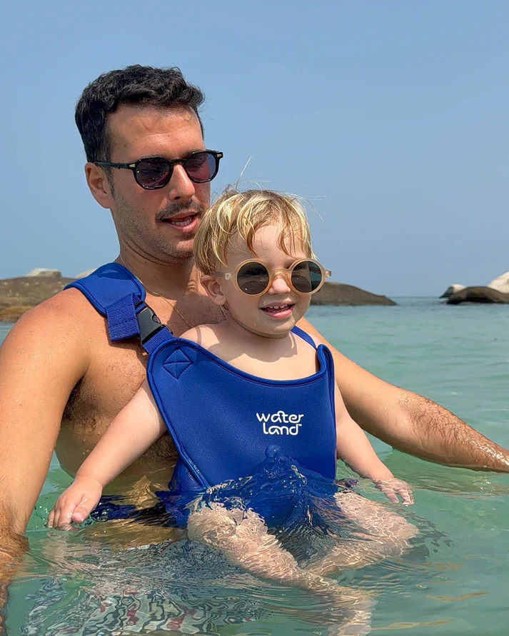 🏖️👶Nastavitelné nosítko pro miminka s dvojitými ramenními popruhy. Voděodolné a rychleschnoucí, víceúčelové.