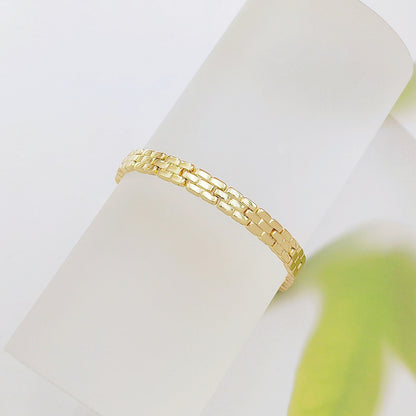 ✨ SLEVA 50 %! 🔷 Náramek s geometrickými články: minimalistický, moderní a jemný. Ideální pro každodenní nošení nebo jako decentní doplněk. Pohodlný a všestranný. 💫