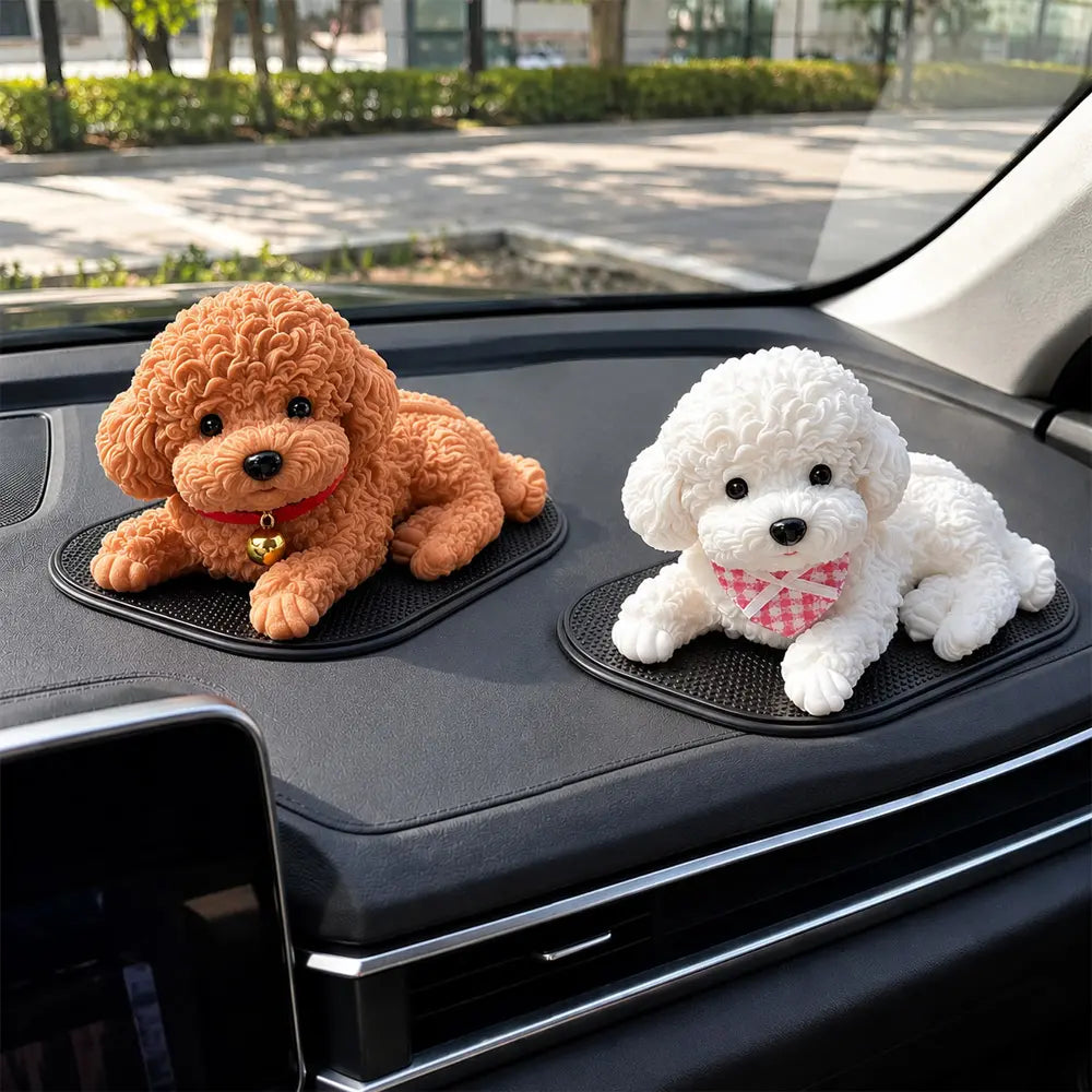 🐶 Časově omezená nabídka: 1+1 ZDARMA (2 kusy) ⚡ · Roztomilé štěňátko – dekorace na palubní desku auta · Včetně protiskluzové podložky 🌟!
