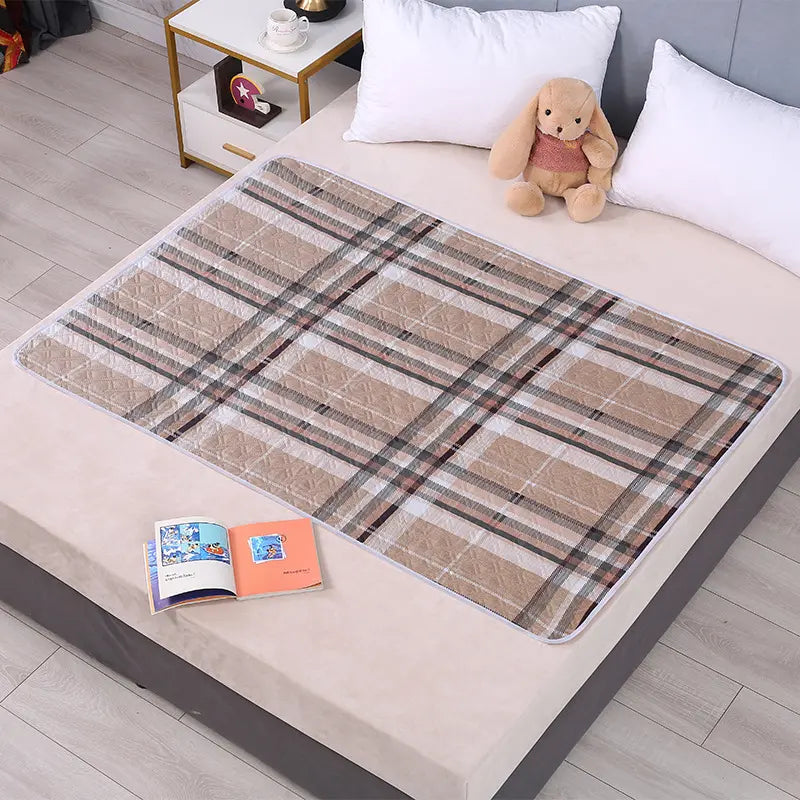 ✨[Kupte 1 a dostanete 1 zdarma]✨🛌 (50*70cm)4vrstvá omyvatelná a prodyšná podložka pro péči o plenky pro dospělé