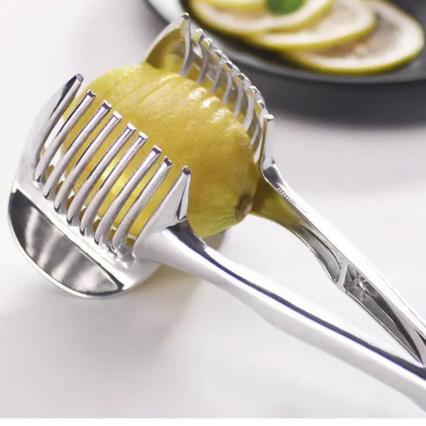 【Kupte 1, získejte 1 zdarma】🍋Kreativní kuchyňský kráječ, ruční kráječ z hliníkové slitiny potravinářské kvality, držák pro rychlé krájení citronů, rajčat, cibule a měkkého ovoce a zeleniny