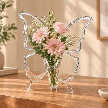 🦋 Dekorativní váza ve tvaru motýla – elegantní doplněk pro květiny i interiér.